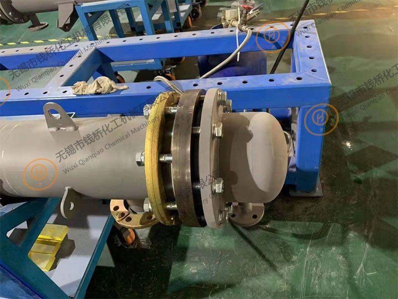 換熱器管體外圓磨頭發明